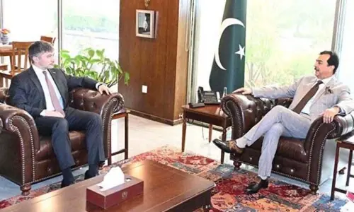 Kazakh envoy lauds Pak role in regional peace, connectivity