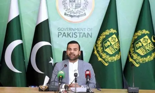 ME conflict: Aqeel reaffirms Pakistan&rsquo;s commitment to mediation efforts