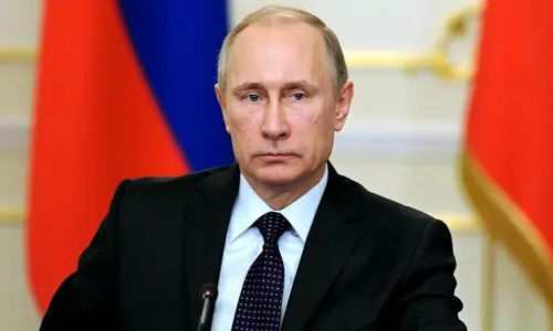 Putin floats ex-German leader as Ukraine mediator
