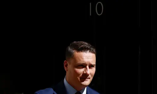 UK minister quits ahead of possible challenge to Starmer