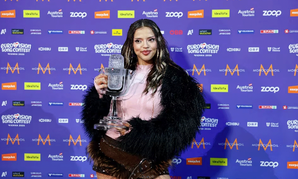 Bulgarians cheer 'Bangaranga' and the country's first Eurovision win