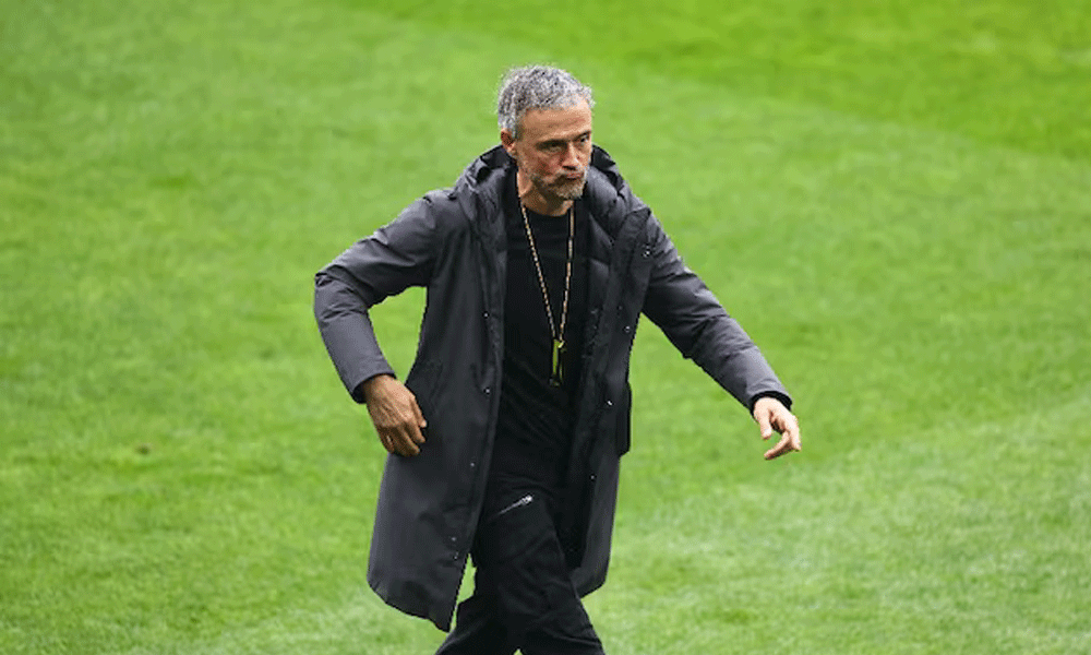 PSG boss Luis Enrique blasts flat display in last match before Champions League final