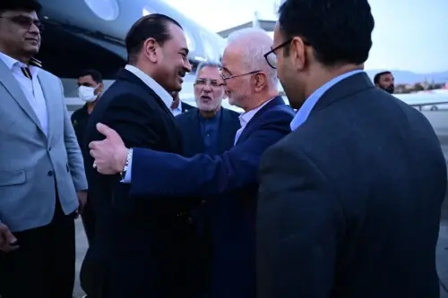 CDF Munir lands in Tehran as Pakistan steps up US-Iran mediation efforts