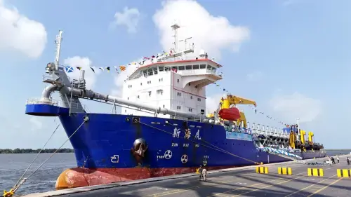 NDMS inks dredging pact with Port Qasim Authority to reduce foreign dependence, save forex
