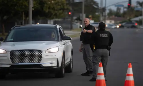 Thousands ordered to evacuate around leaking California chemical tank
