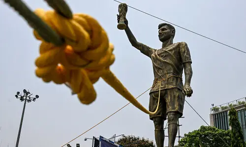 Giant Messi statue in India to be removed over safety concerns Giant Messi statue in India to be removed over safety concerns