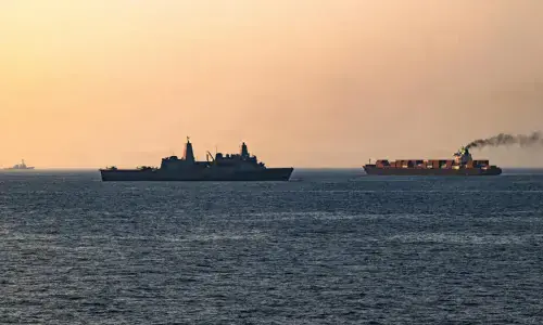 Iran says draft deal with US would reopen Hormuz shipping, end naval blockade