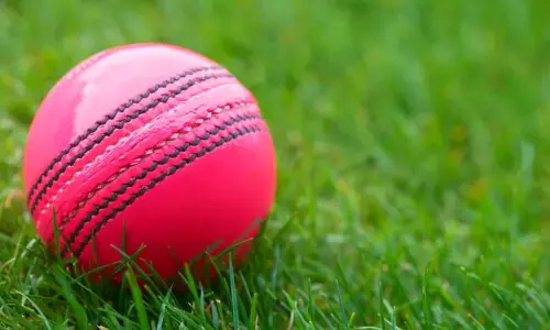 ICC to trial pink balls to counter bad light stoppages