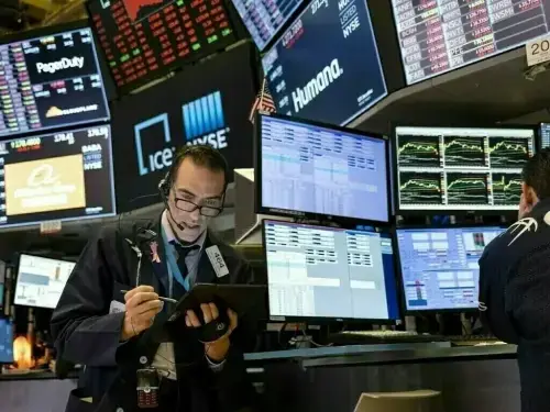 Dow, S&P 500 scale peaks as HPE, Alphabet fuel AI momentum Dow, S&P 500 scale peaks as HPE, Alphabet fuel AI momentum