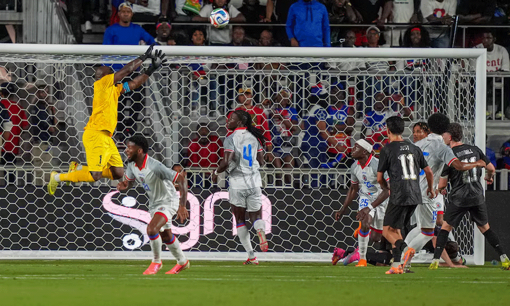 Haiti rout New Zealand 4-0 in World Cup warmup