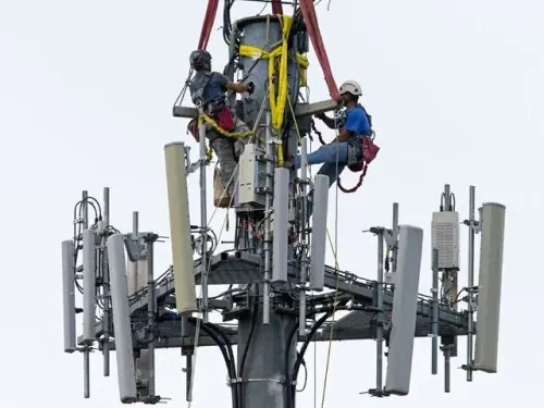 Ministry urges tax relief extension for telecom sector