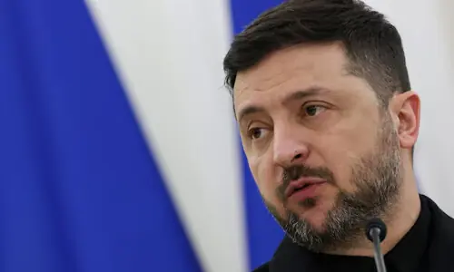 Zelenskiy, in open letter, invites Putin to talks to end the war