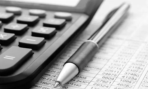 Reduction in govt sector expenditure sought