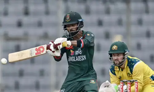 Hridoy anchors Bangladesh to 274-5 in third ODI against Australia Hridoy anchors Bangladesh to 274-5 in third ODI against Australia