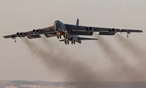 American B-52 bomber crashes in California: Air Force base American B-52 bomber crashes in California: Air Force base