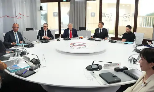 G7 powers push Russia to end Ukraine war