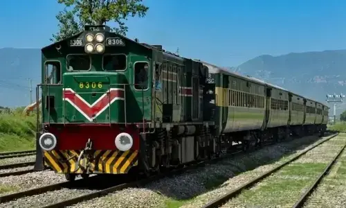 Railways achieves Rs10.75bn outsourcing deal for five trains