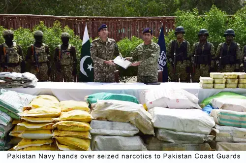 گوادر کے قریب پاک بحریہ اور کوسٹ گارڈز کی بڑی کارروائی، 215 ملین ڈالر کی منشیات برآمد