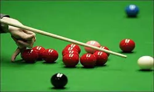 Snooker championship: Minister felicitates Shehzad Butt for winning silver