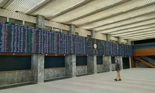 PSX stages strong recovery