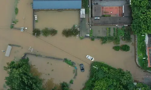 Heavy rains from nearby typhoon pound Taiwan, 200 to be evacuated on east coast