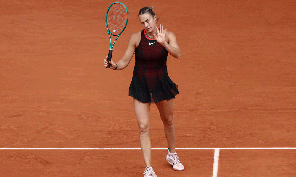 Sinner begins Wimbledon defence, Sabalenka seeks first title