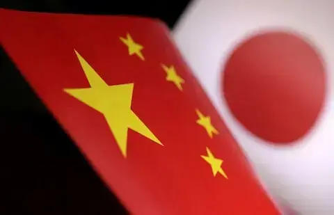 China imposes new export controls, deepening Japan row
