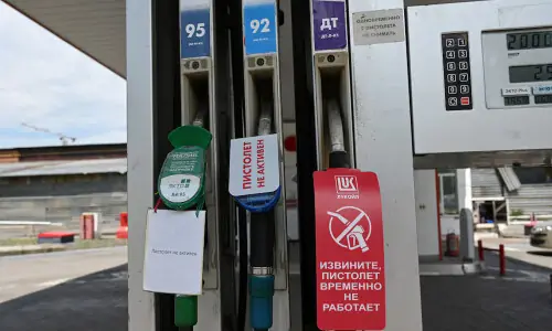Russia buys gasoline from India to tackle shortages, sources say