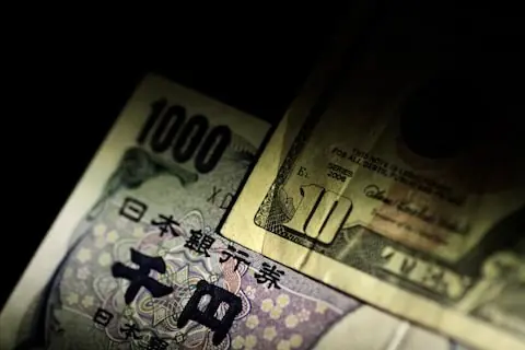 Dollar steady as focus turns to US payrolls, yen intervention jitters persist Dollar steady as focus turns to US payrolls, yen intervention jitters persist