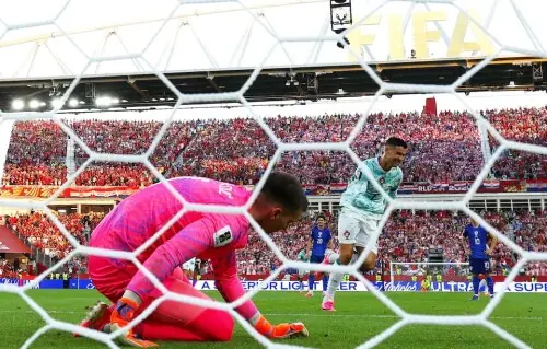 Portugal survive late drama to beat Croatia and reach World Cup last 16