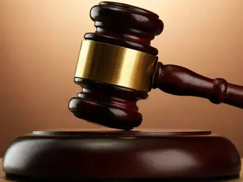 آئینی تحفظات کو کمزور کرنے کے خطرات