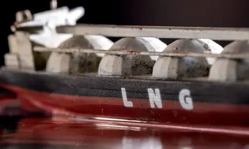 India withdraws gas curbs as Middle East LNG supply resumes