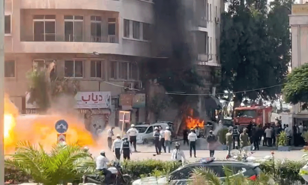 Blasts rock Damascus during Macron visit