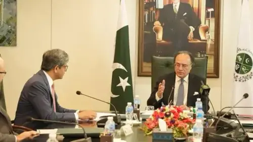 وزیرِ خزانہ کا ایس ای سی پی کا دورہ، سرمایہ مارکیٹوں کے فروغ کا عزم