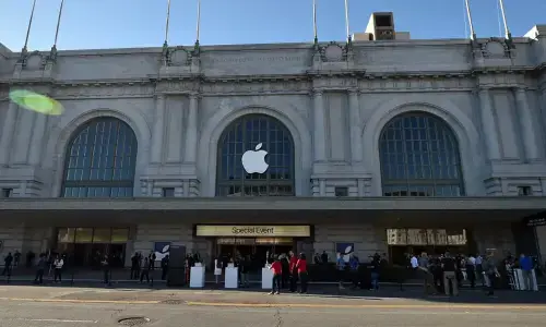 Apple to spend $30 billion on Broadcom chips as it boosts US sourcing