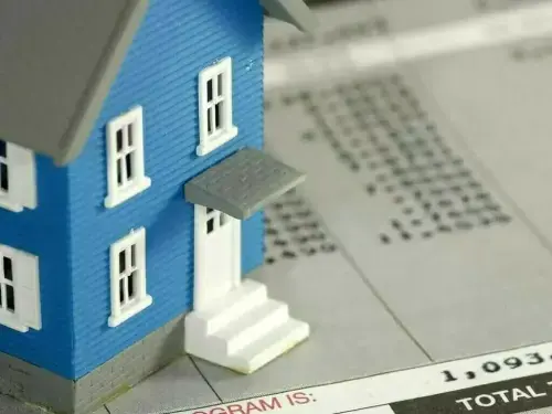 &lsquo;Green Property Certificate&rsquo; initiative: DC reviews Lahore land records digitalisation
