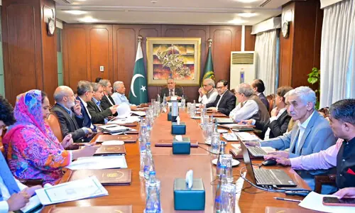Govt committed to ensuring uninterrupted sugar supply: Ishaq Dar