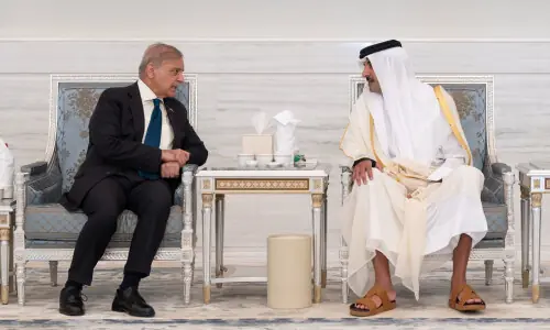 PM Shehbaz, Nawaz visit Doha to offer condolences on ex-Qatari emir's demise PM Shehbaz, Nawaz visit Doha to offer condolences on ex-Qatari emir's demise