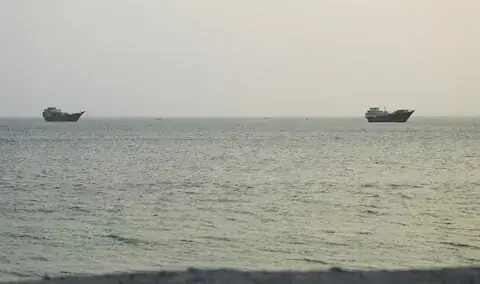 امریکا اور ایران کے حملوں میں شدت، آبنائے ہرمز سے بحری آمدورفت میں نمایاں کمی