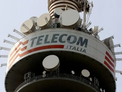Telecom Italia board backs Poste’s takeover offer Telecom Italia board backs Poste’s takeover offer