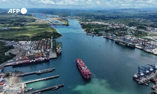 Panama bids to regain control of strategic oil pipeline Panama bids to regain control of strategic oil pipeline