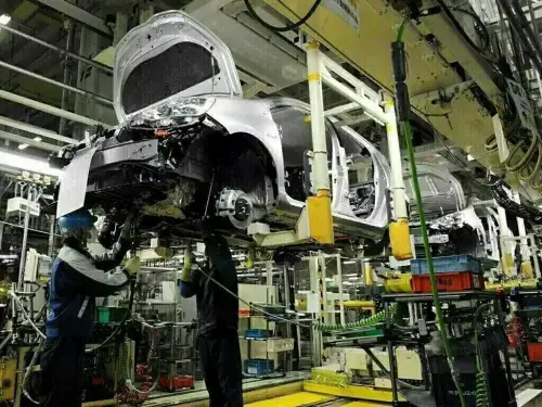 آٹو سیکٹر میں بے یقینی