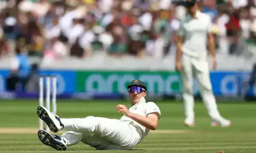 آسٹریلیا کی بنگلہ دیش کے خلاف ٹیسٹ سیریز کے لیے کمنز، ہیزل ووڈ اور لائن کی واپسی
