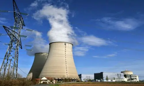 India advances small reactor plans, targets five nuclear units by 2033