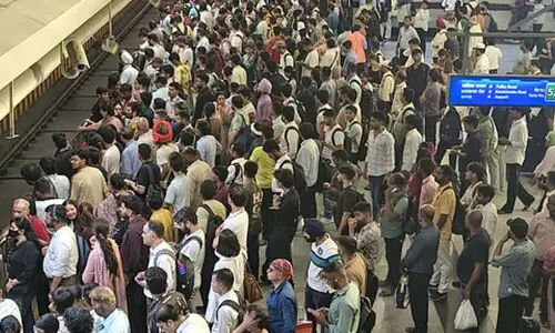 Delhi metro closes 16 stations: CJP, Rahul insist on resignation of education minister