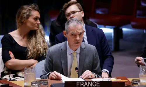 US envoy quits UNSC meeting to protest France comments