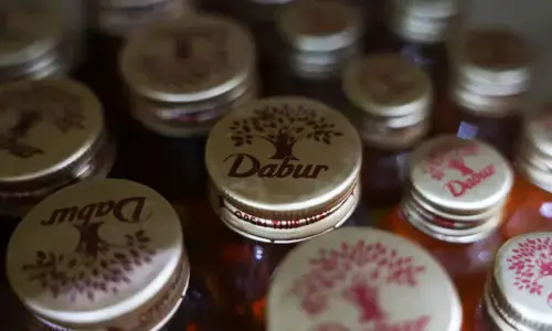 Dabur posts quarterly profit rise on price hikes