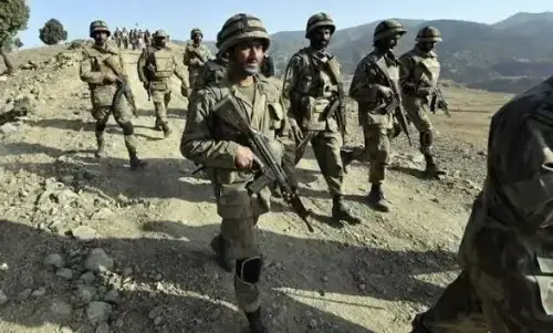 خیبر پختونخوا اور بلوچستان میں سیکیورٹی فورسز کی کارروائیاں، 32 دہشت گرد ہلاک