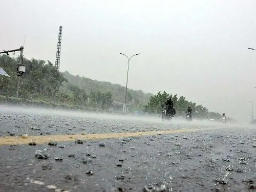 Heavy monsoon spell likely to hit Karachi from 31st
