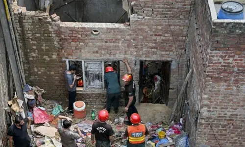 House collapse during monsoon kills 11 in Lahore
